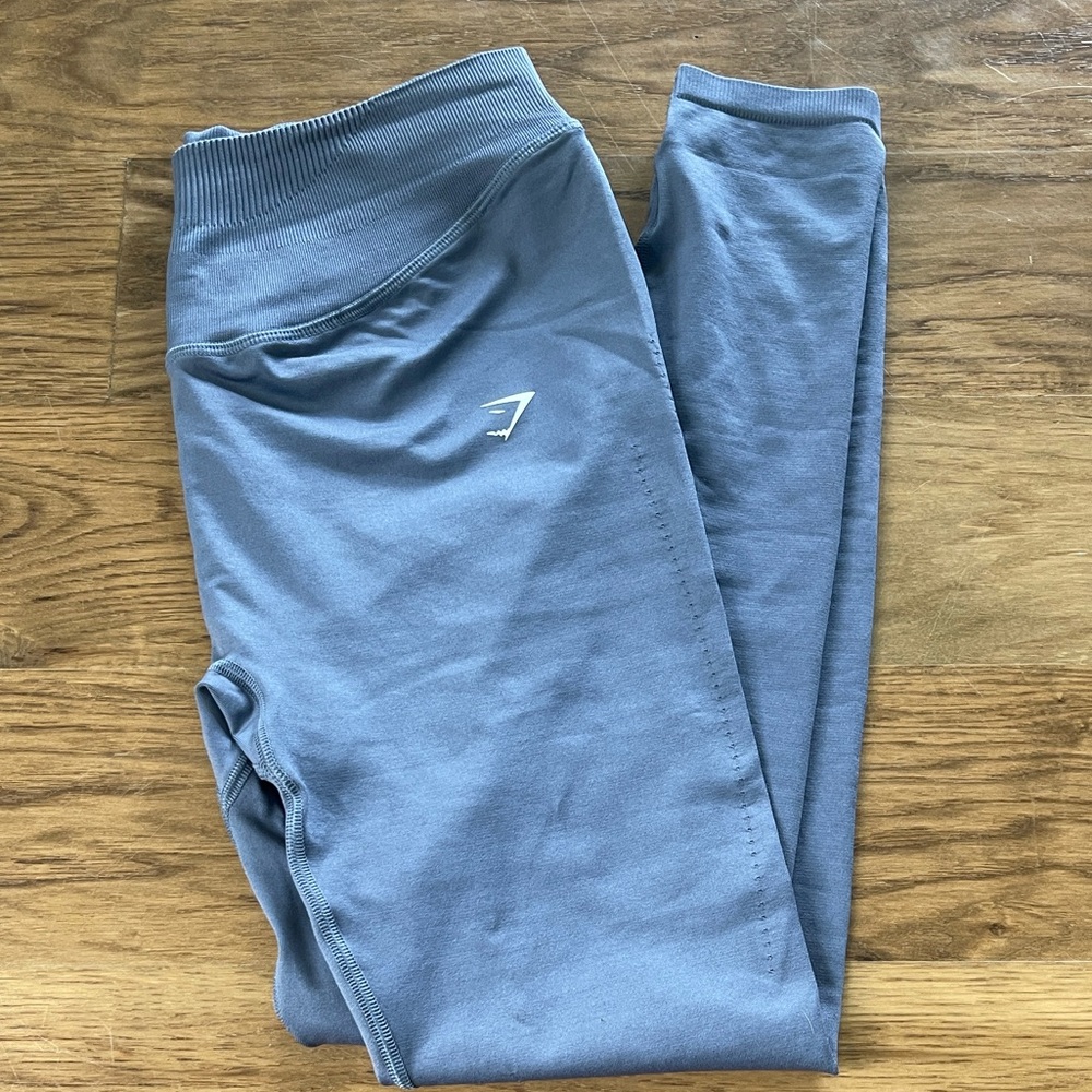 Gymshark Woman’s Sky Blue Leggings - Picture 2 of 5